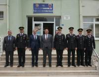 BAŞKAN VURAL POLİS TEŞKİLATINI  ZİYARET EDEREK, HAYIRLI BAYRAMLAR DİLEDİ.