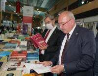 Başkan Vural Kitap Fuarına Katıldı