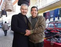 ÇİVRİL BELEDİYE BAŞKANI NİYAZİ VURAL, ÇITAK PAZAR YERİNDE VATANDAŞLARLA VE ESNAFLA BULUŞTU