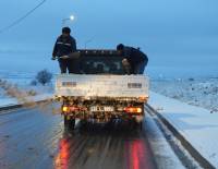 ÇİVRİL BELEDİYESİ KARLA MÜCADELEDE SAHADA