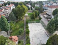ÇİVRİL'DEKİ PARKLAR YENİLENİYOR